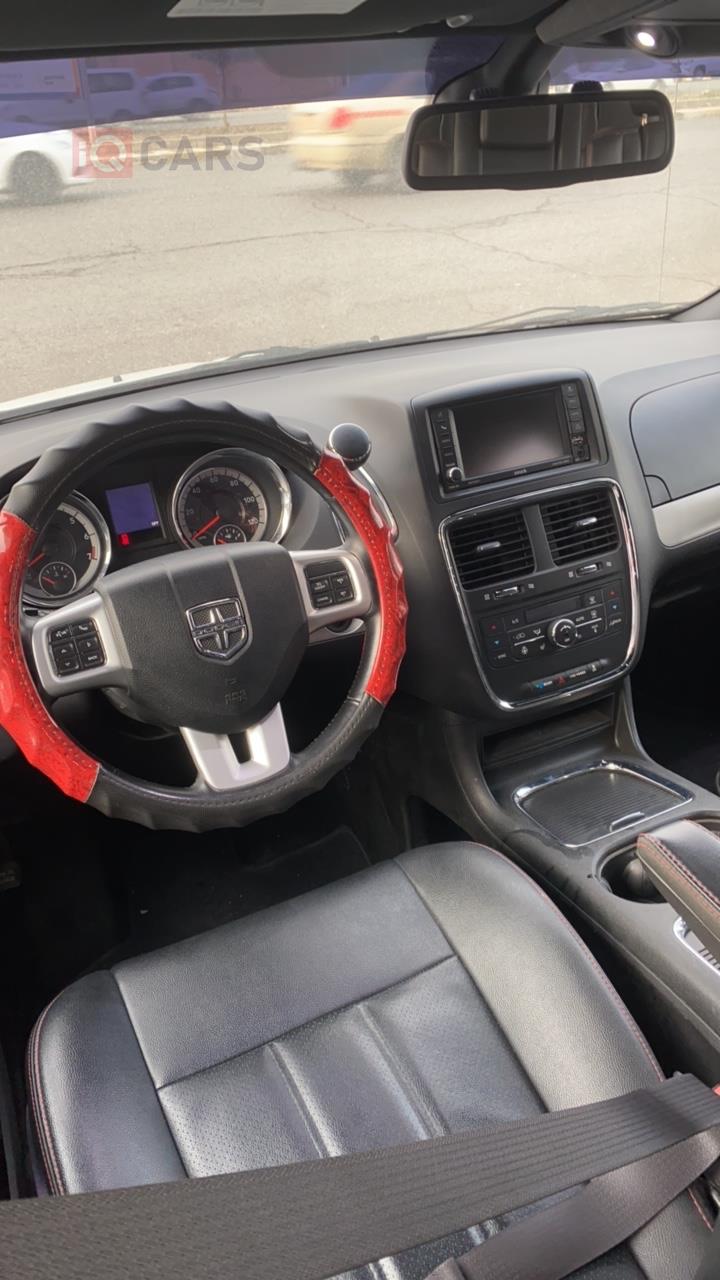 Dodge Caravan